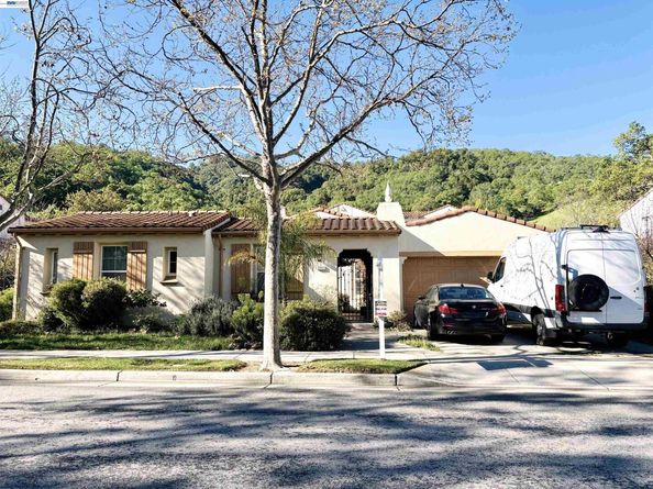 7111 Eagle Ridge Dr., Gilroy CA 95020