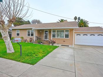 1013 Pleasant Valley Dr