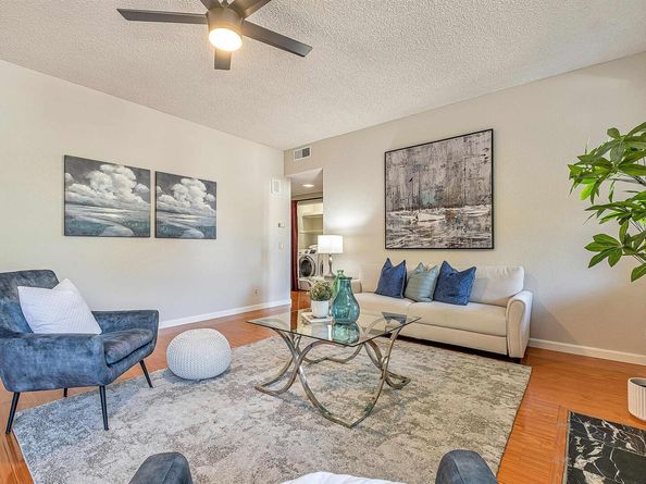 3402 Pinewood Ter 211, Fremont CA 94536
