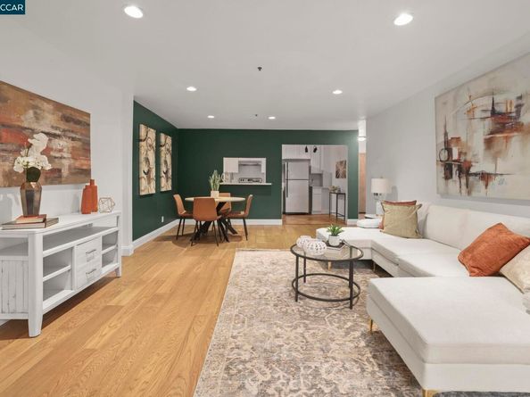 322 Hanover Ave 107, Oakland CA 94606