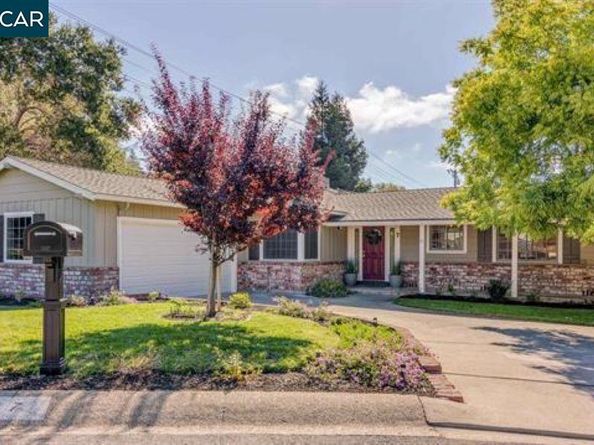 7 El Corte, Orinda CA 94563