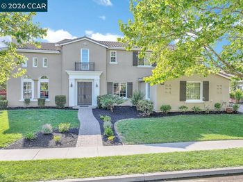 1077 Laguna Creek Ln