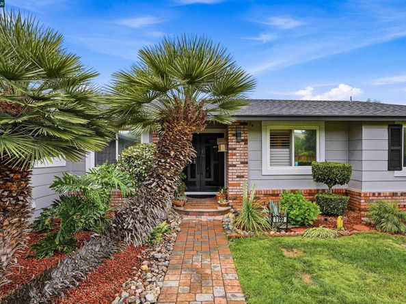 1199 Gamay Dr, Clayton CA 94517