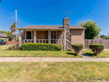 5526 Carl Ave