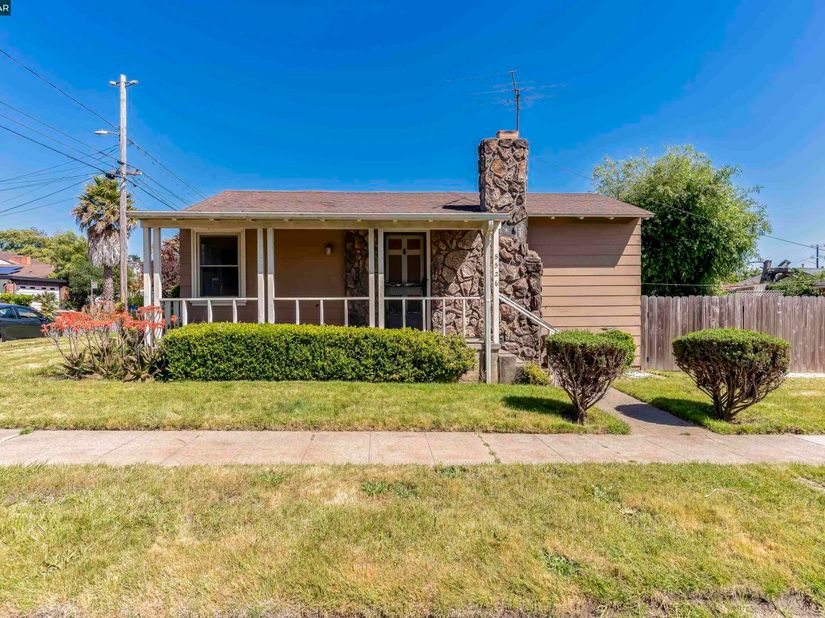 5526 Carl Ave, Richmond CA 94804