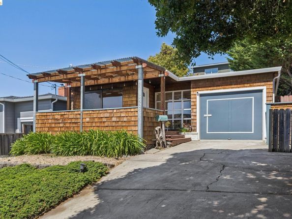 6525 Hazel Ave, Richmond CA 94805