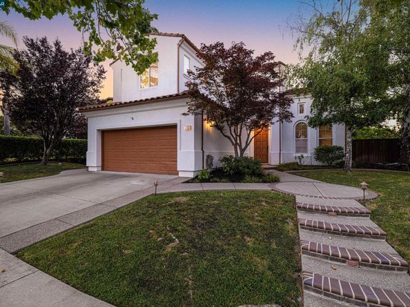 1166 S Chanterella Drive, San Ramon CA 94582