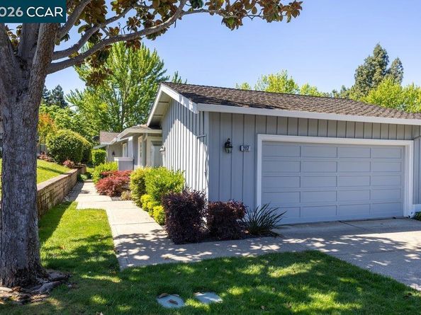 2117 Myrtle Beach Ln, Danville CA 94526