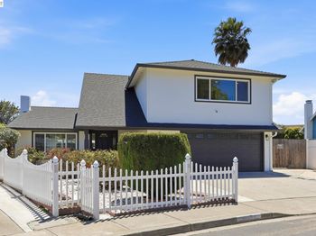 31396 Santa Elena Way