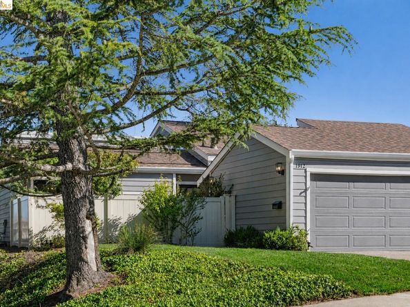 1912 Ascot Dr, Moraga CA 94556