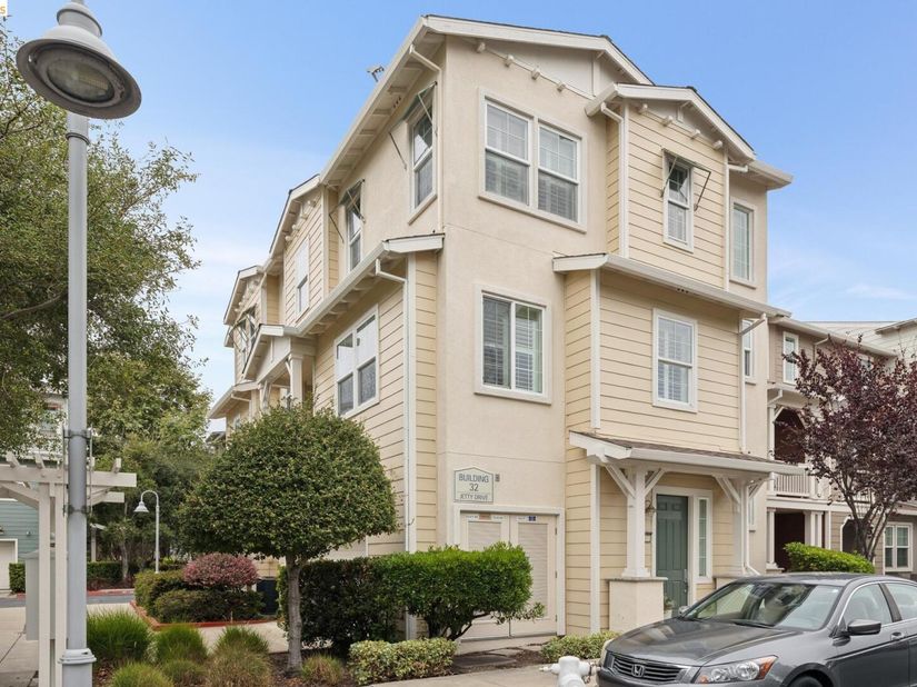 3207 Jetty Dr, Richmond CA 94804