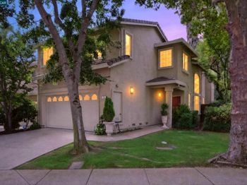 15 Creekside Dr