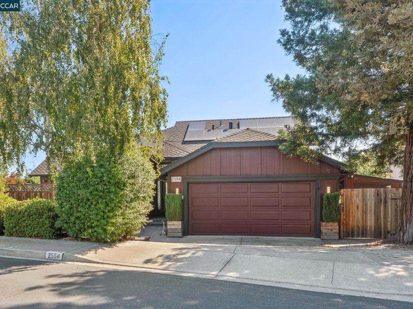 2554 Holly View Ct, Martinez CA 94553