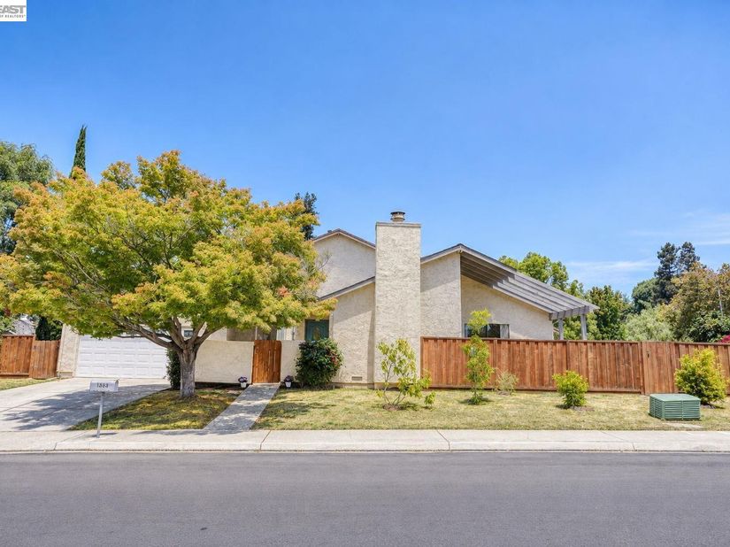 1383 Mount Shasta Ave, Milpitas CA 95035