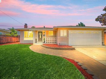 1435 Bouret Dr