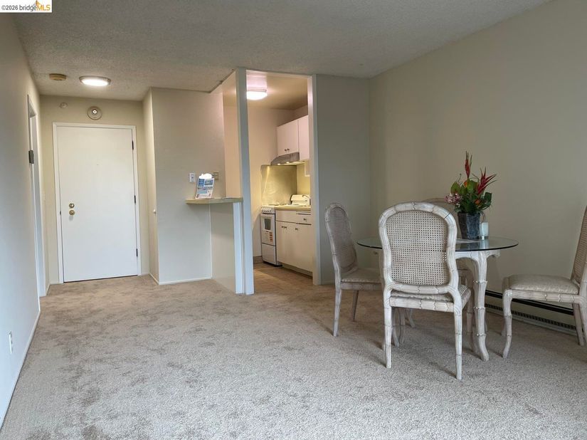 Undisclosed Address #41143620, Emeryville CA 94608