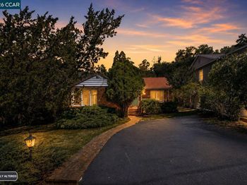 1700 Woodhaven Way