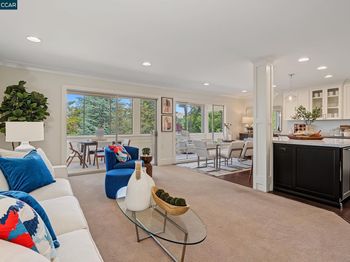 1108 Fairlawn Court