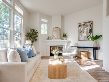 3541 Madison Common