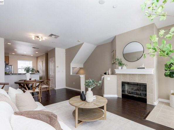 668 Grand Ter, Hayward CA 94541