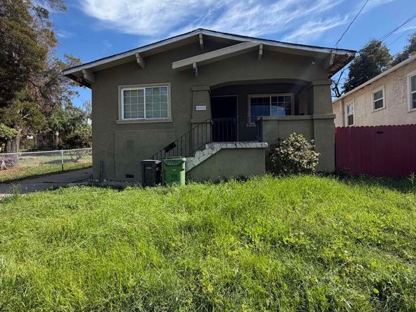 4058 Edwards Ave, Oakland CA 94605