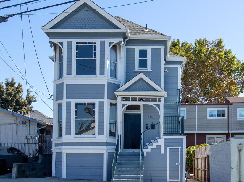 3214 13Th Ave, Oakland CA 94610