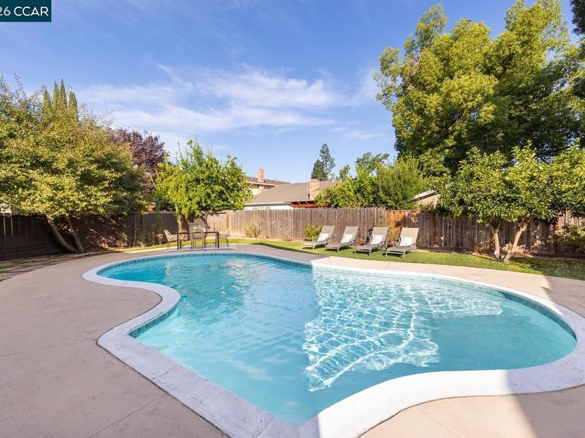 2225 Sierra Ct, Concord CA 94518