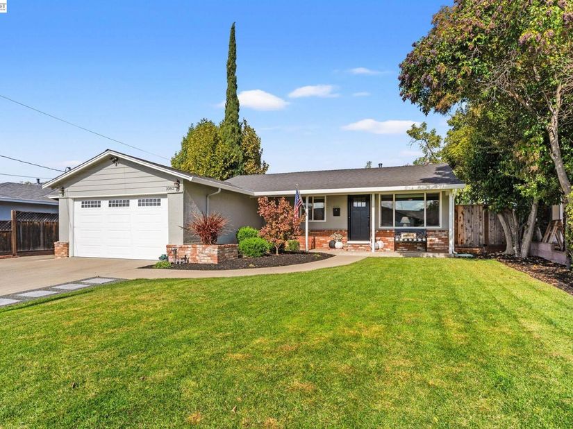 1082 Madrone Way, Livermore CA 94550