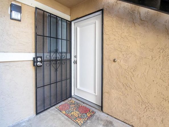 475 N Midway Drive 106, Escondido CA 92027