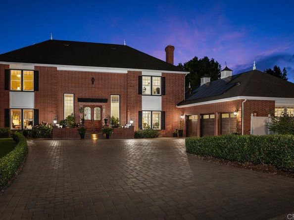 2915 Managua Place, Carlsbad CA 92009
