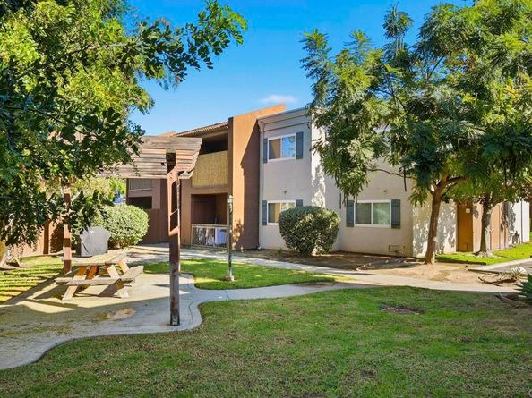 550 Graves Avenue 8, El Cajon CA 92020