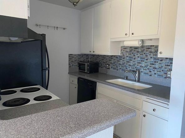 6416 FRIARS Road 306, San Diego CA 92110