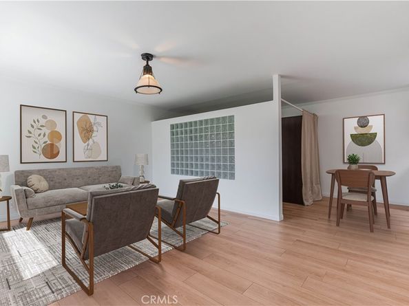 11138 Aqua Vista Street 49, Studio City CA 91602