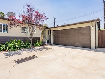 7247 Donna Ave