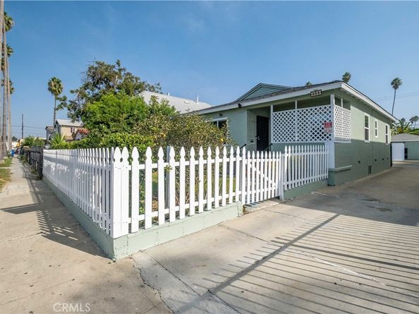5864 Bonsallo Avenue, Los Angeles CA 90044