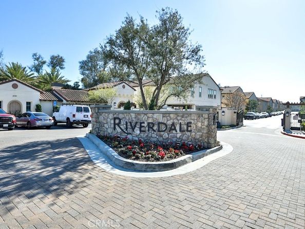 4693 Holly, Long Beach CA 90805