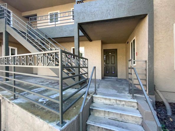 7405 Charmant Dr 2427, San Diego CA 92122