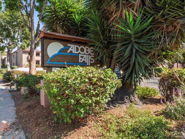 5483 Adobe Falls Rd. 7, San Diego CA 92120