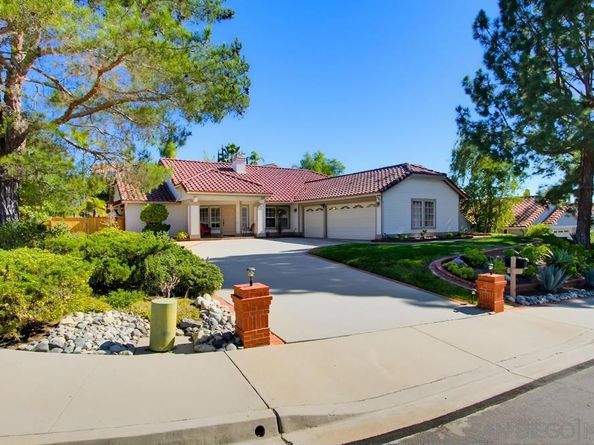 2114 Willowbrook, Escondido CA 92029