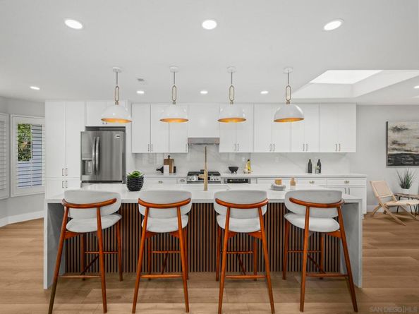 4994 Alicante Way, Oceanside CA 92056