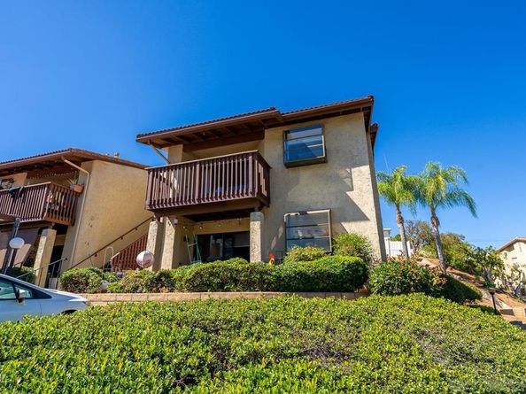 440 W Citracado Parkway 16, Escondido CA 92025