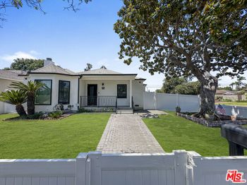 1901 S Point View Street