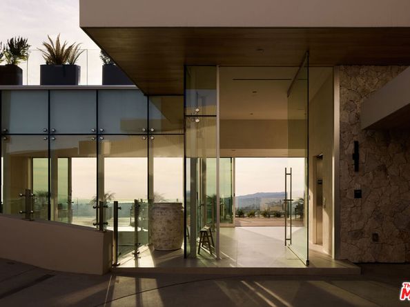 1615 Blue Jay Way, West Hollywood CA 90069