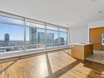 900 W Olympic Boulevard