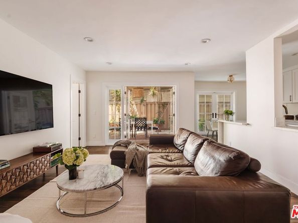 1010 Palm Avenue 106, West Hollywood CA 90069