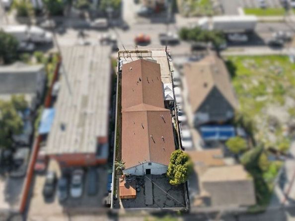 1523 E Vernon Avenue, Los Angeles CA 90011