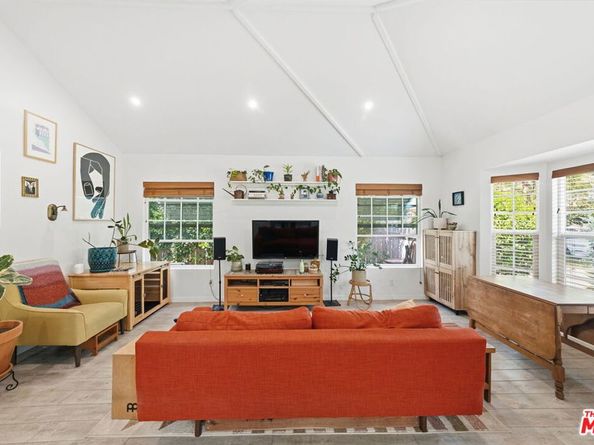3830 W 59th Street, Los Angeles CA 90043