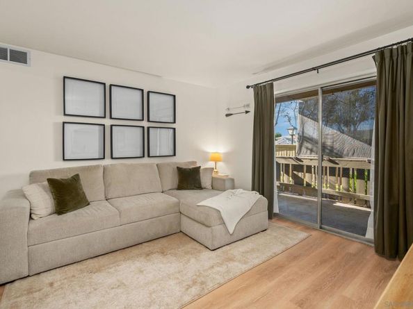 2528 White Oak Pl 3, Escondido CA 92027