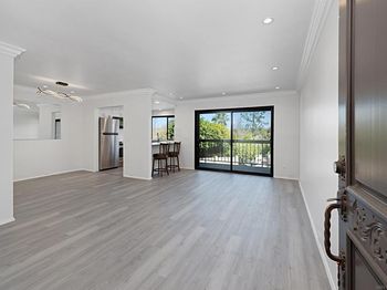 5125 Fontaine Street