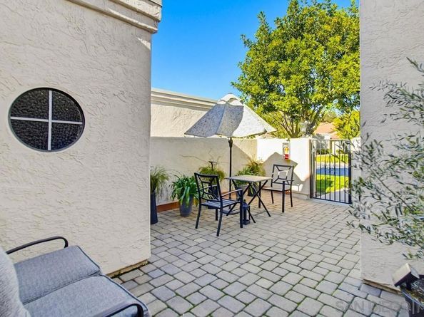 12795 Via Moura, San Diego CA 92128